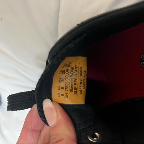 Non slip sketchers - Picture 1 of 2